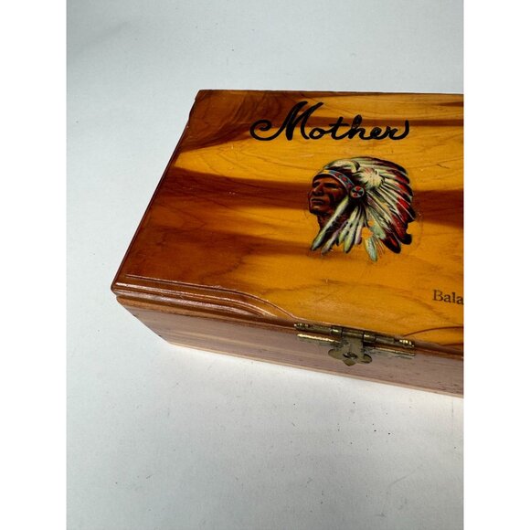 Vintage Cedar Wood Mother Keepsake Box Bala Ontario Canada Indian Chief Motif - Picture 6 of 16